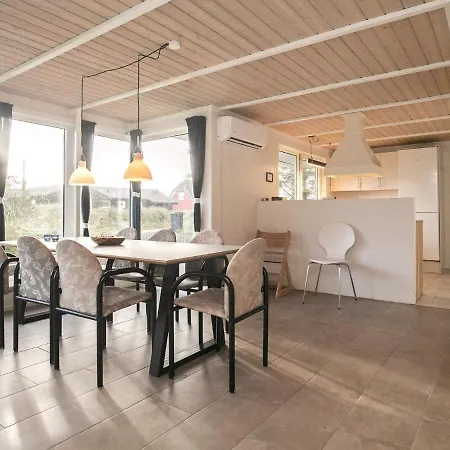 8 Person Holiday In Bl Vand Hébergement de vacances
