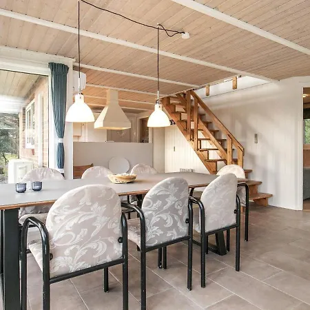 8 Person Holiday In Bl Vand Hébergement de vacances Blåvand