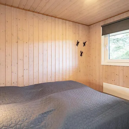 8 Person Holiday In Bl Vand